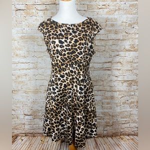 NY & Co Leopard print swing skater dress with pockets Sz Large